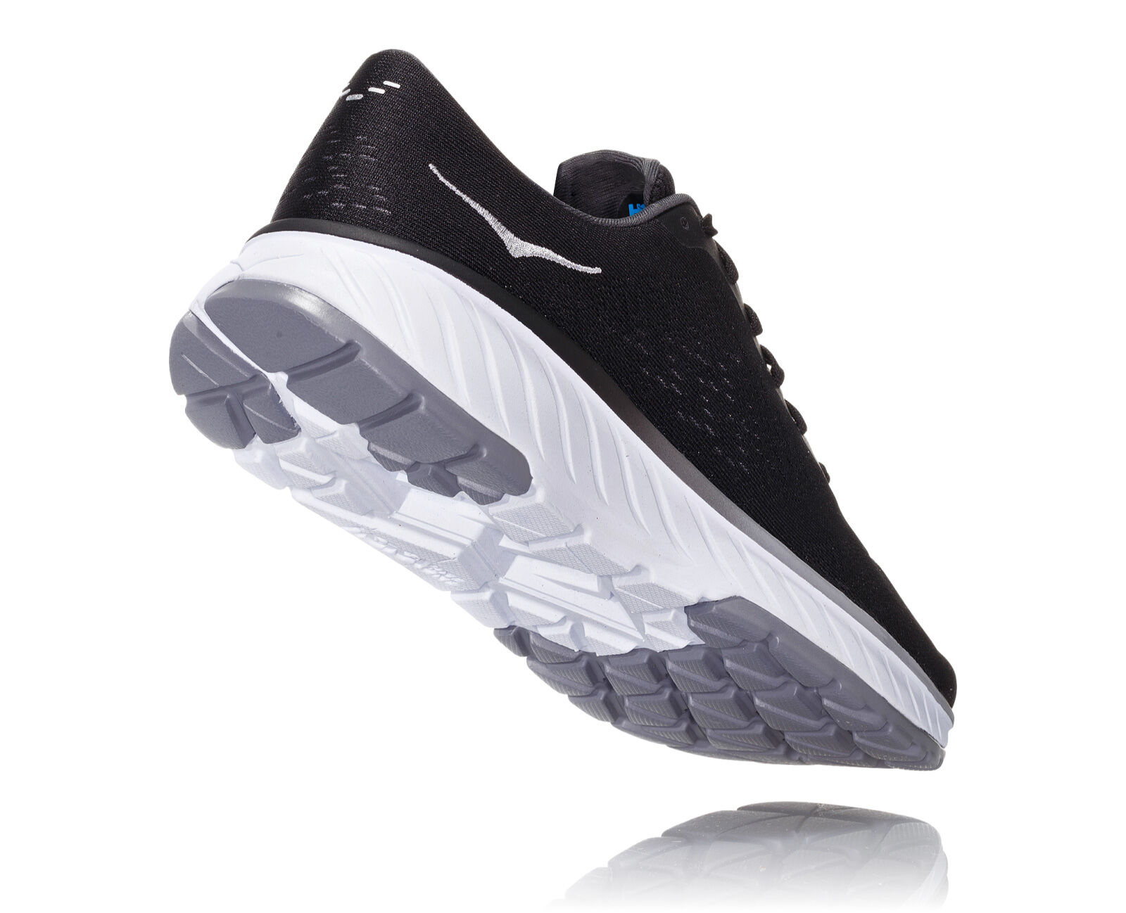 hoka one one women's cavu 2