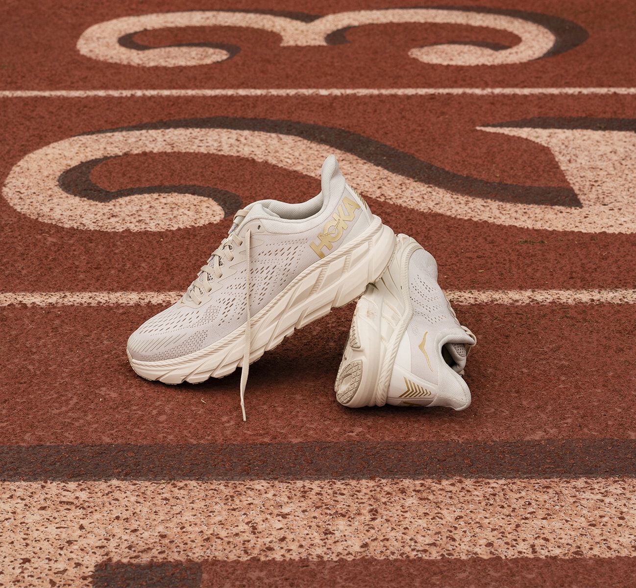 hoka clifton 7 dame beige
