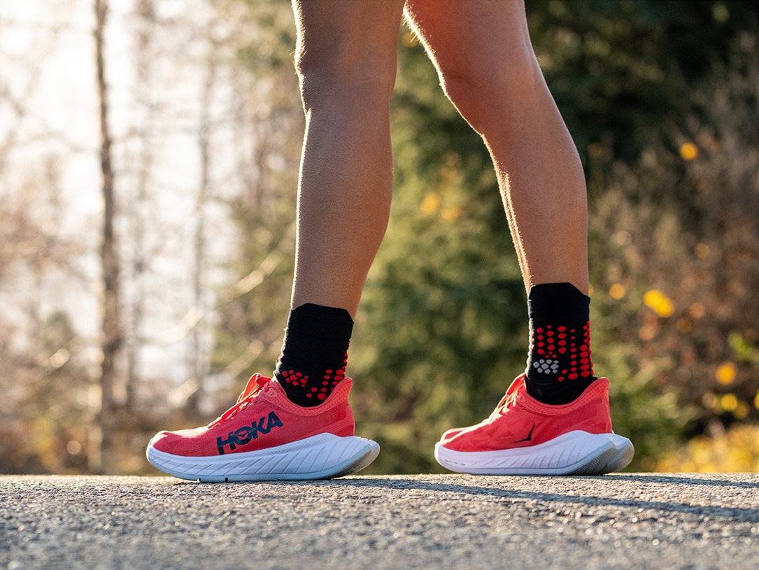 Aurdrey standing with the CARBON X 2 shoe.