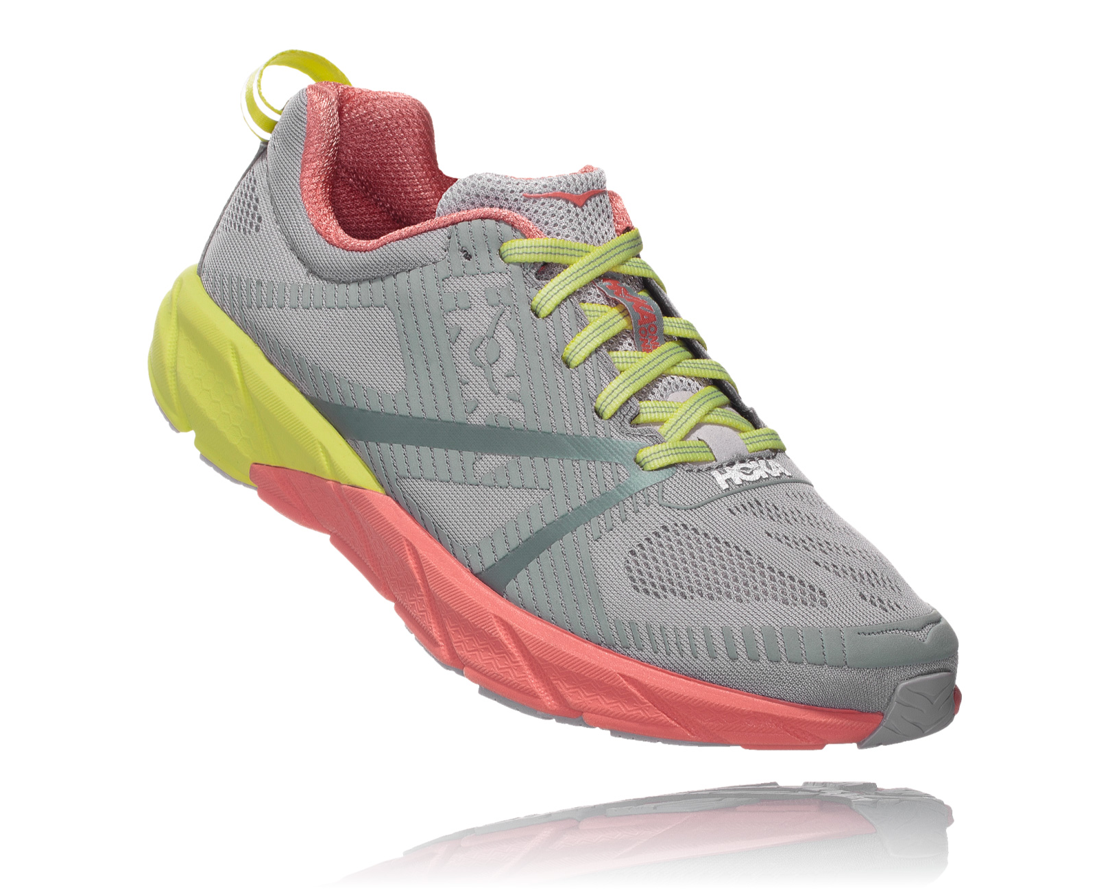 Hoka Tracer 2 running shoe First look: Hoka One One Tracer 2 - Canadian Running Magazine main image 2